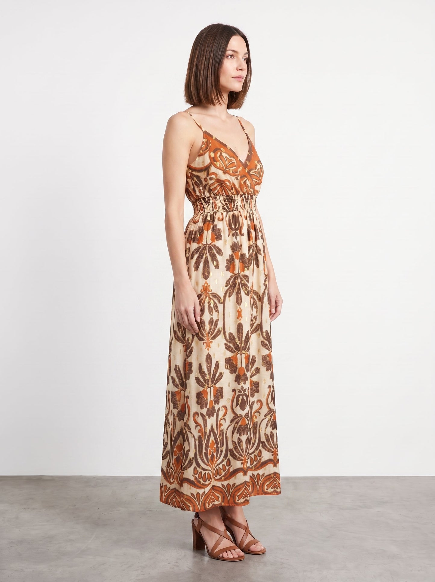 Vestido largo con estampado étnico.