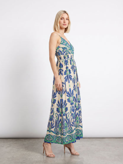 Vestido largo con estampado étnico.