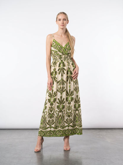 Vestido largo con estampado étnico.