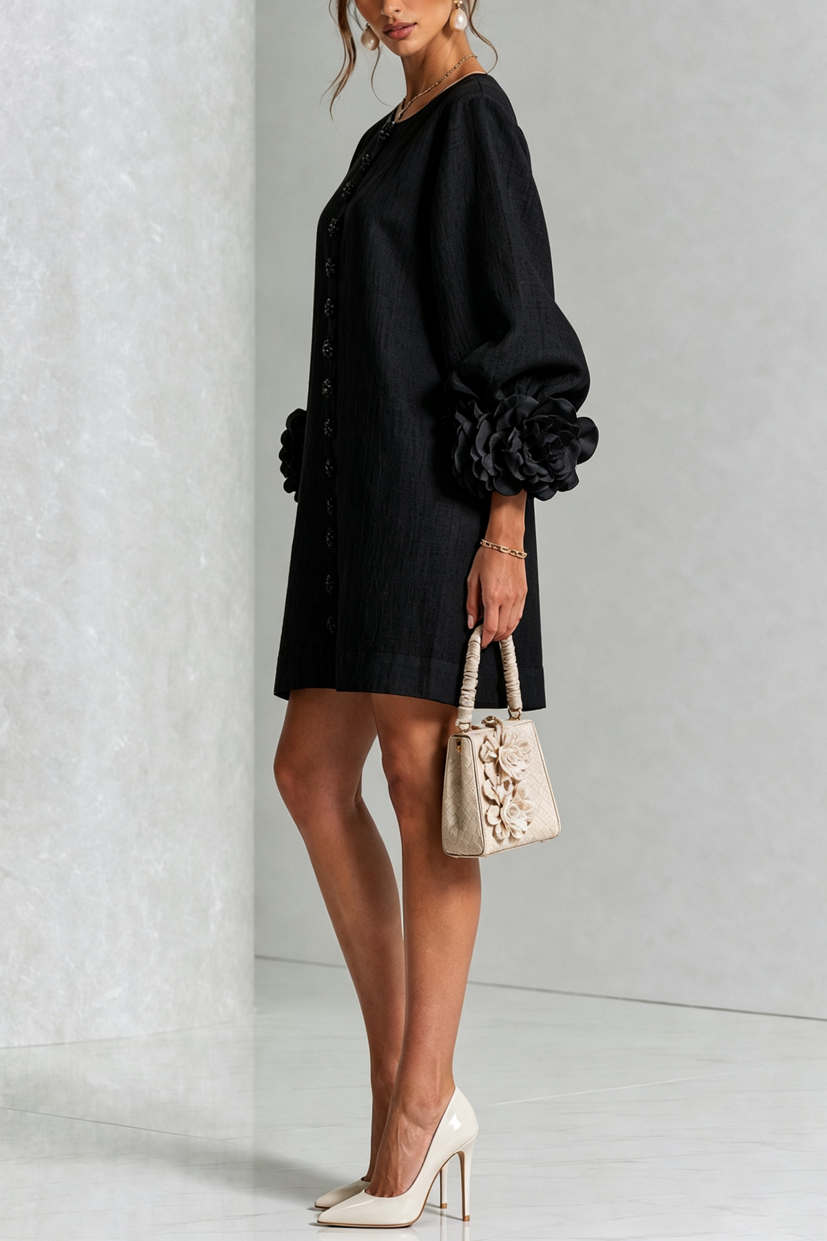 Vestido mini de lino con puños anudados