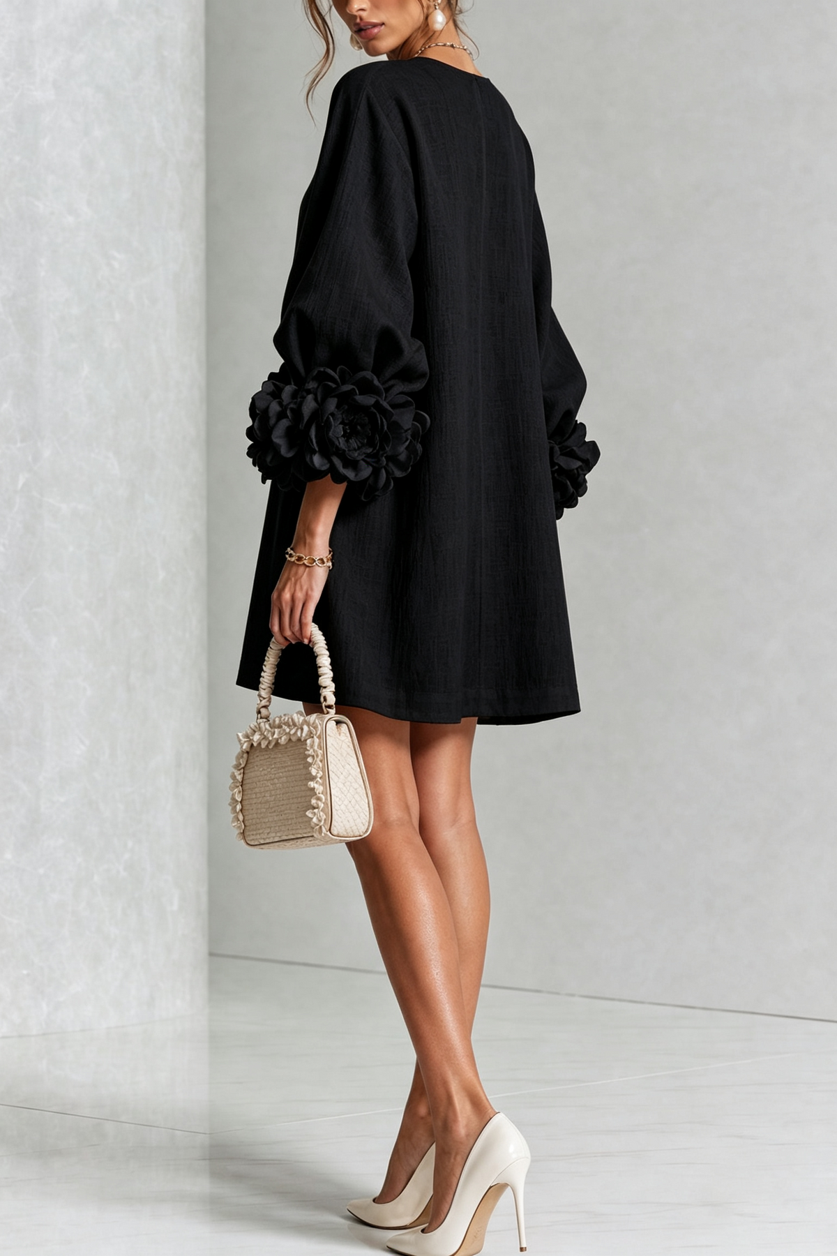 Vestido mini de lino con puños anudados