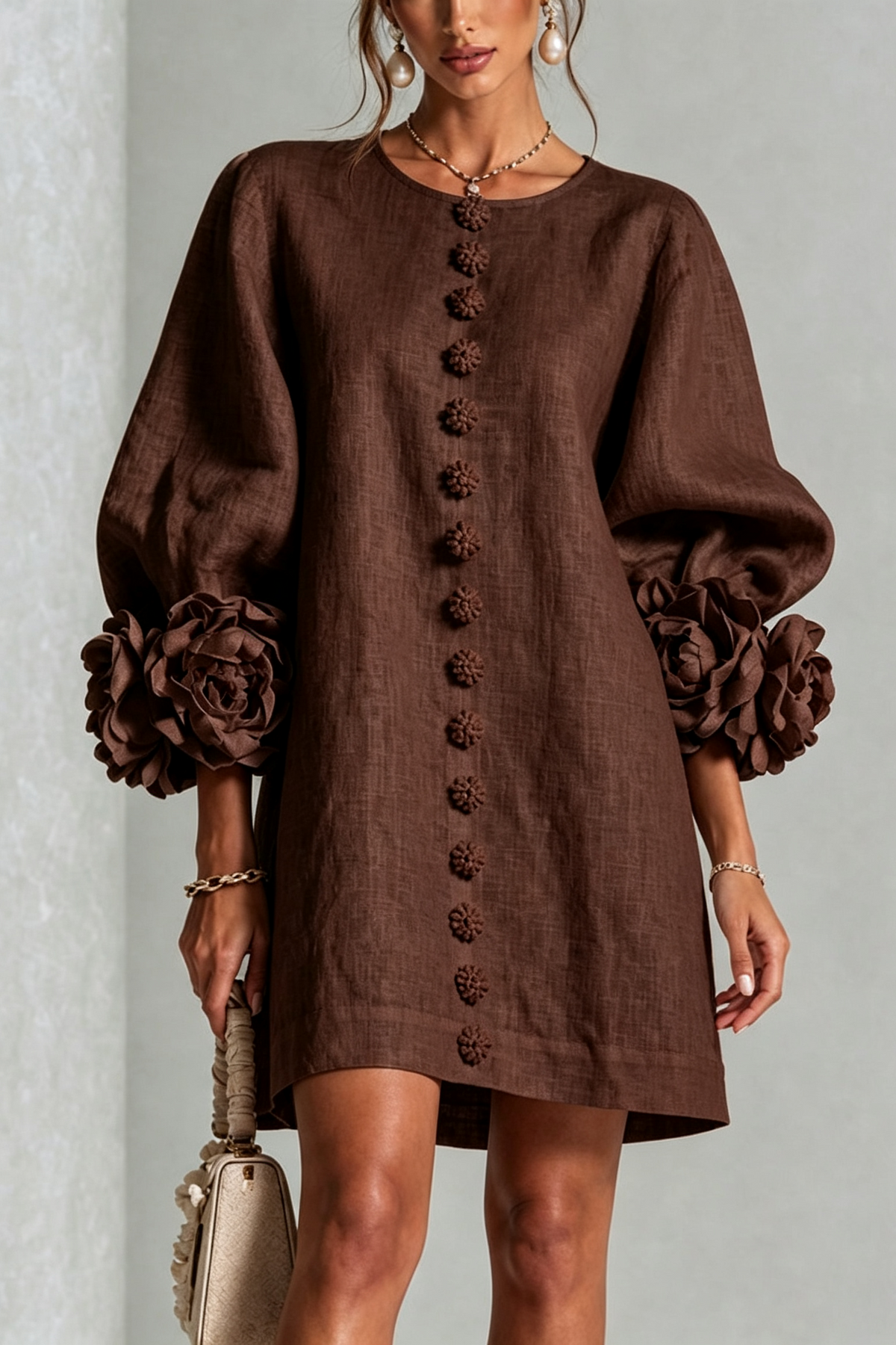 Vestido mini de lino con puños anudados