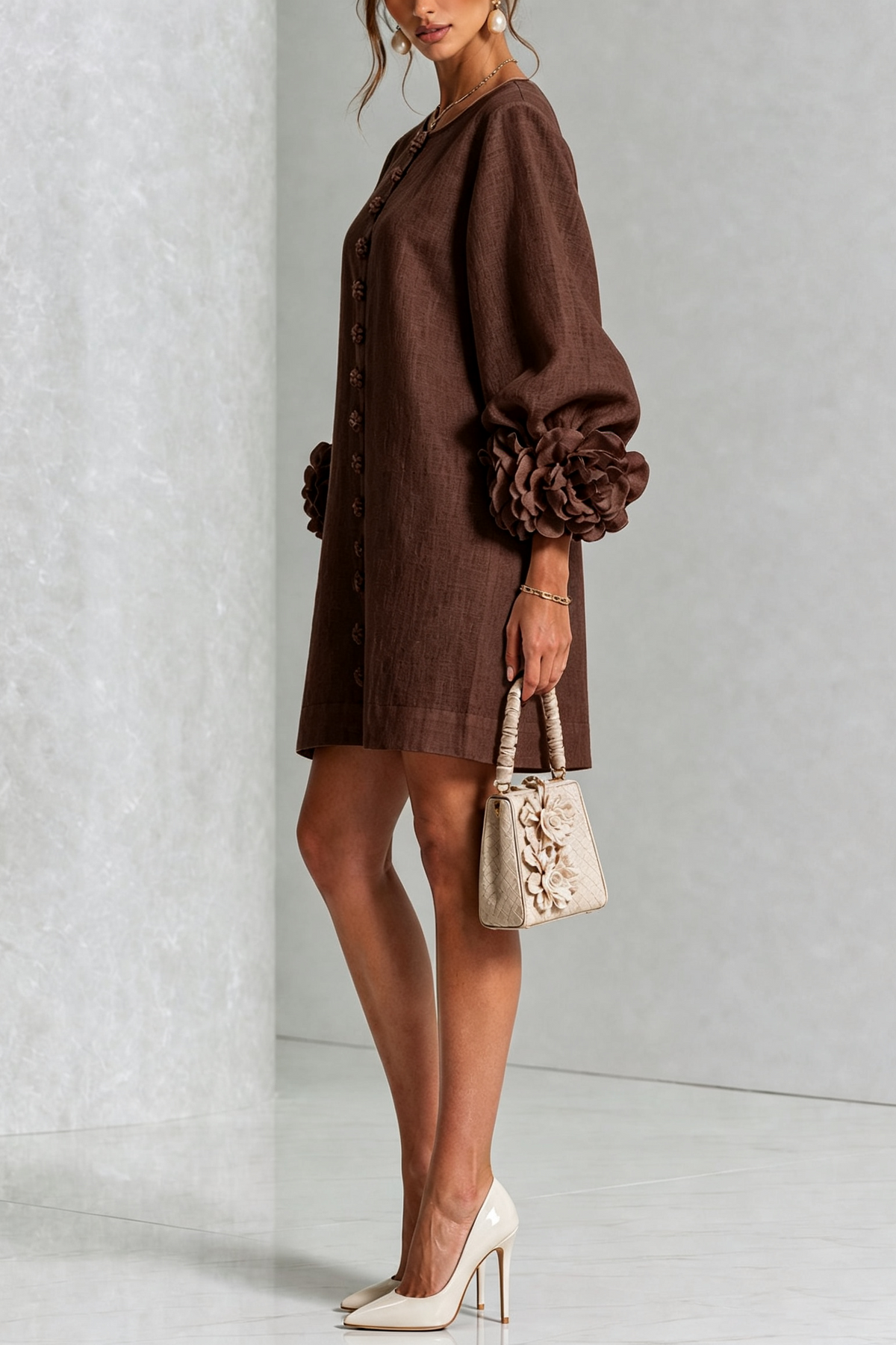 Vestido mini de lino con puños anudados