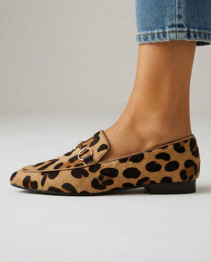 Mocasines de Leopardo con Herraje Dorado