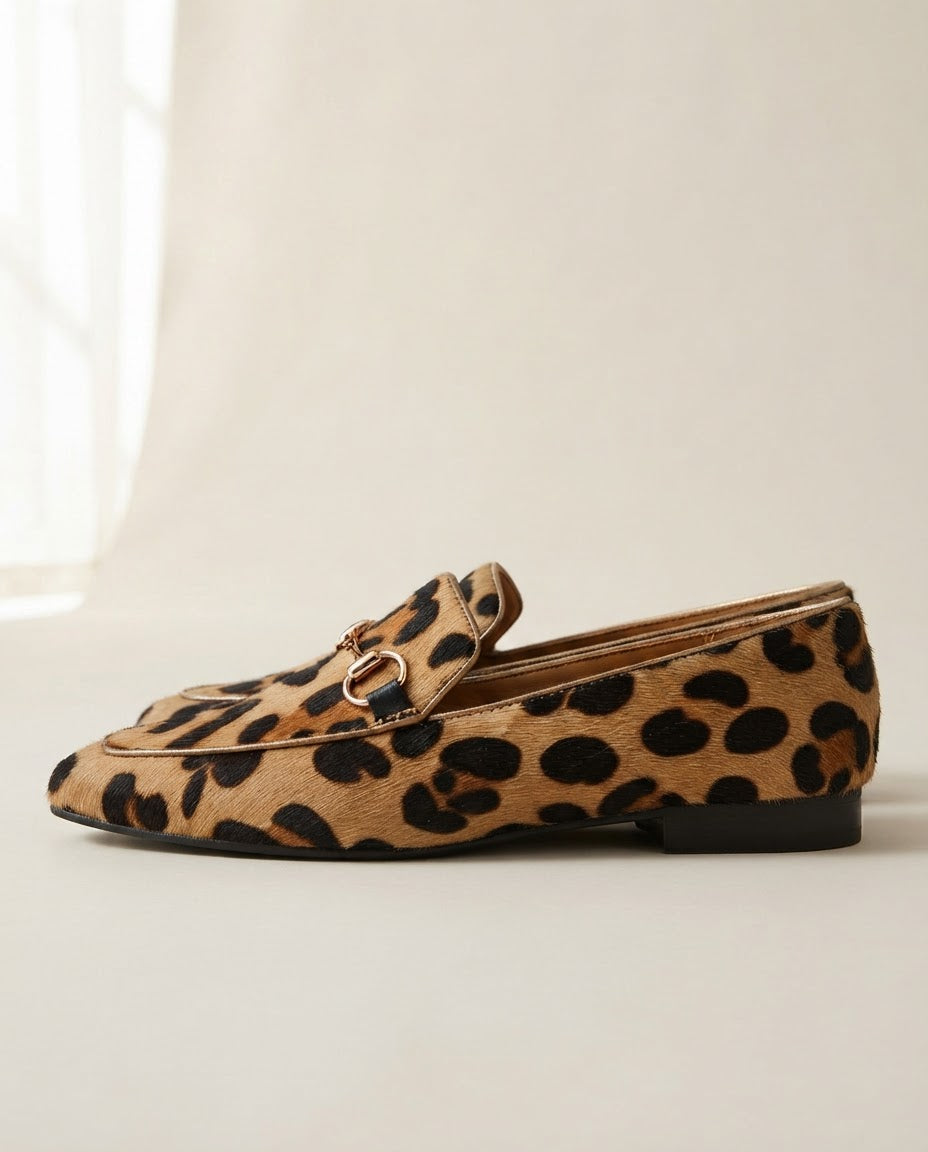 Mocasines de Leopardo con Herraje Dorado